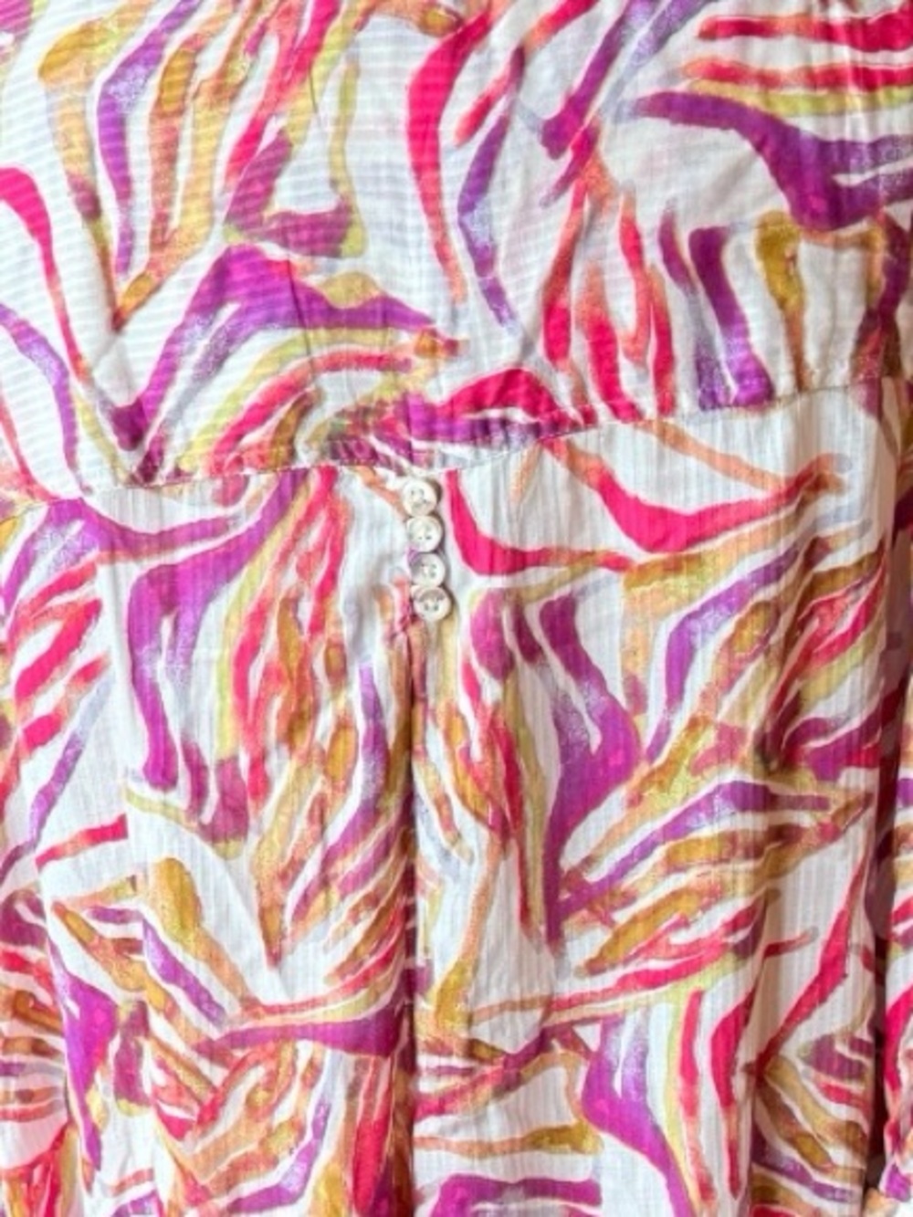 Intro. Multicolor Tunic Open Collar Button Details, 1X - Picture 4 of 10